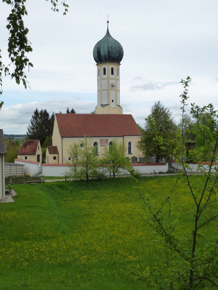 Grossberghofen, Kuratiekirche St. Georg