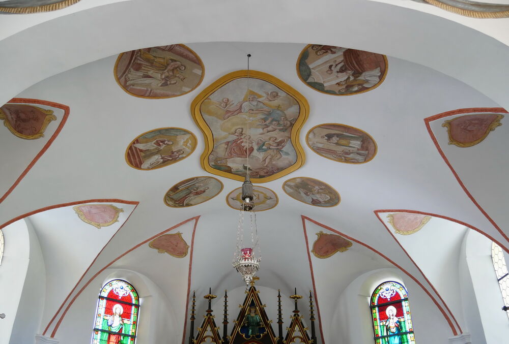 Adelshofen, Kuratiekirche St. Michael