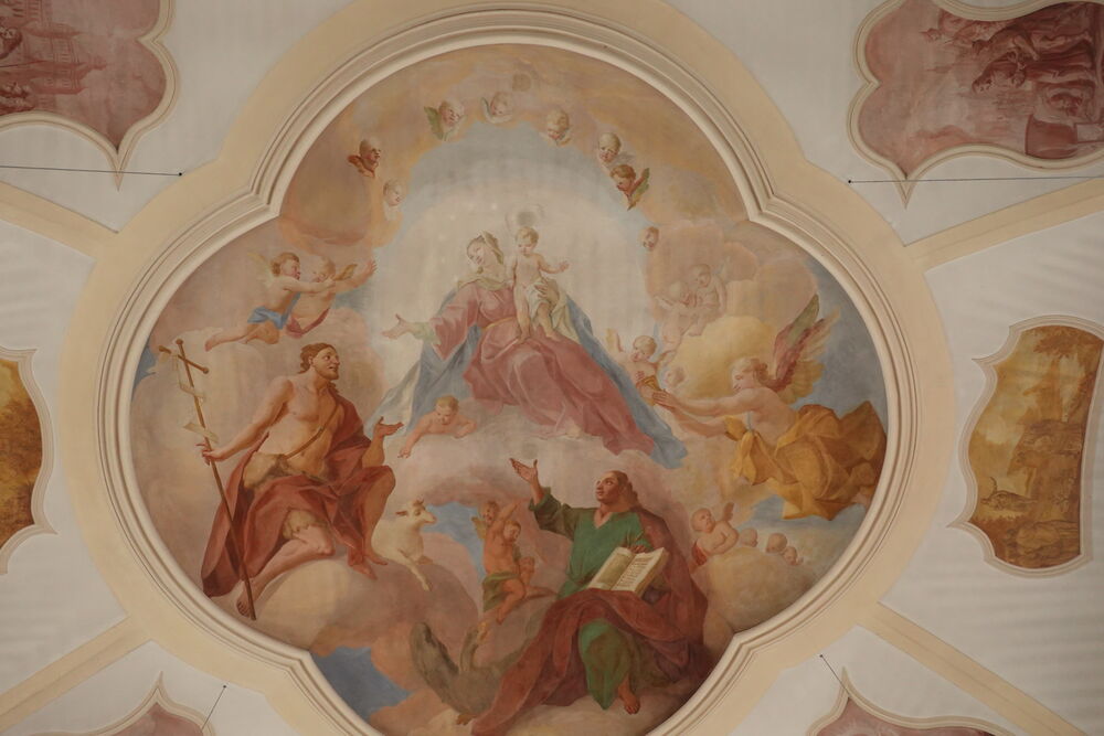 Taufkirchen (Kr. München), Pfarrkirche St. Johannes der Täufer
