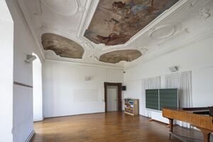 F8df4fc2-3d78-44a2-b769-3b2cef4a8a25.jpg
