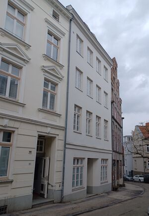 726c6d5c-60f3-4dca-b832-c0075ff693b7.jpg
