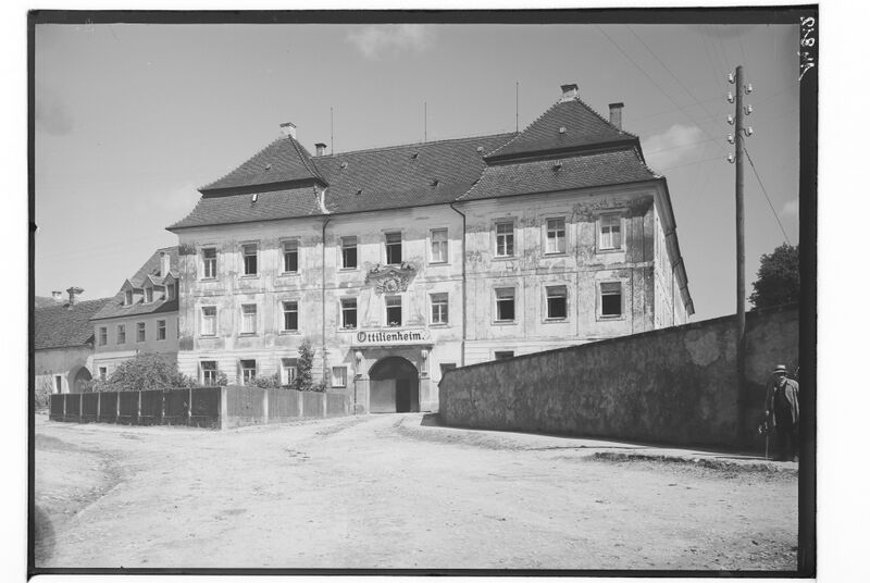 Datei:48846b00-f4a1-45e4-9578-16f9a10adea5.jpg