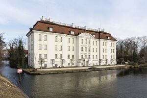 827ce196-b011-48c1-91f6-6e42acaf52af.jpg