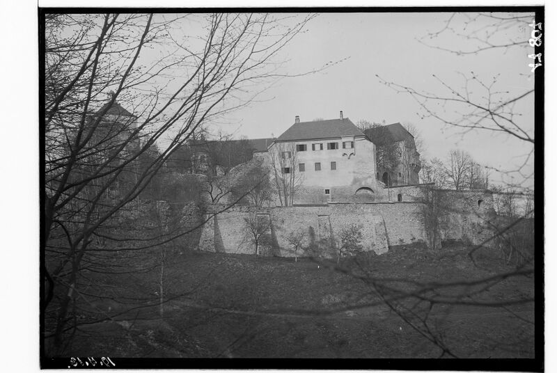 Datei:6b31d9f2-faa3-46f3-b6e5-572592930301.jpg