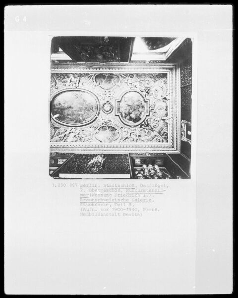 Datei:F37e273a-8e25-4a05-a1c3-bb9bc9080978.jpg