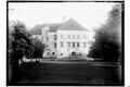 Schloss Ortenburg, Nordfassade mit Eingangsportal (historische Aufnahme)